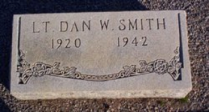 Headstone for Lt. Dan W. Smith, 1920-1942
